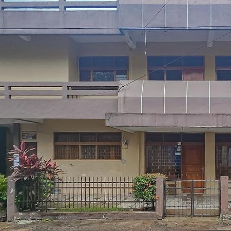 Reddoorz Near Alun Alun Cianjur Hotel Exterior photo