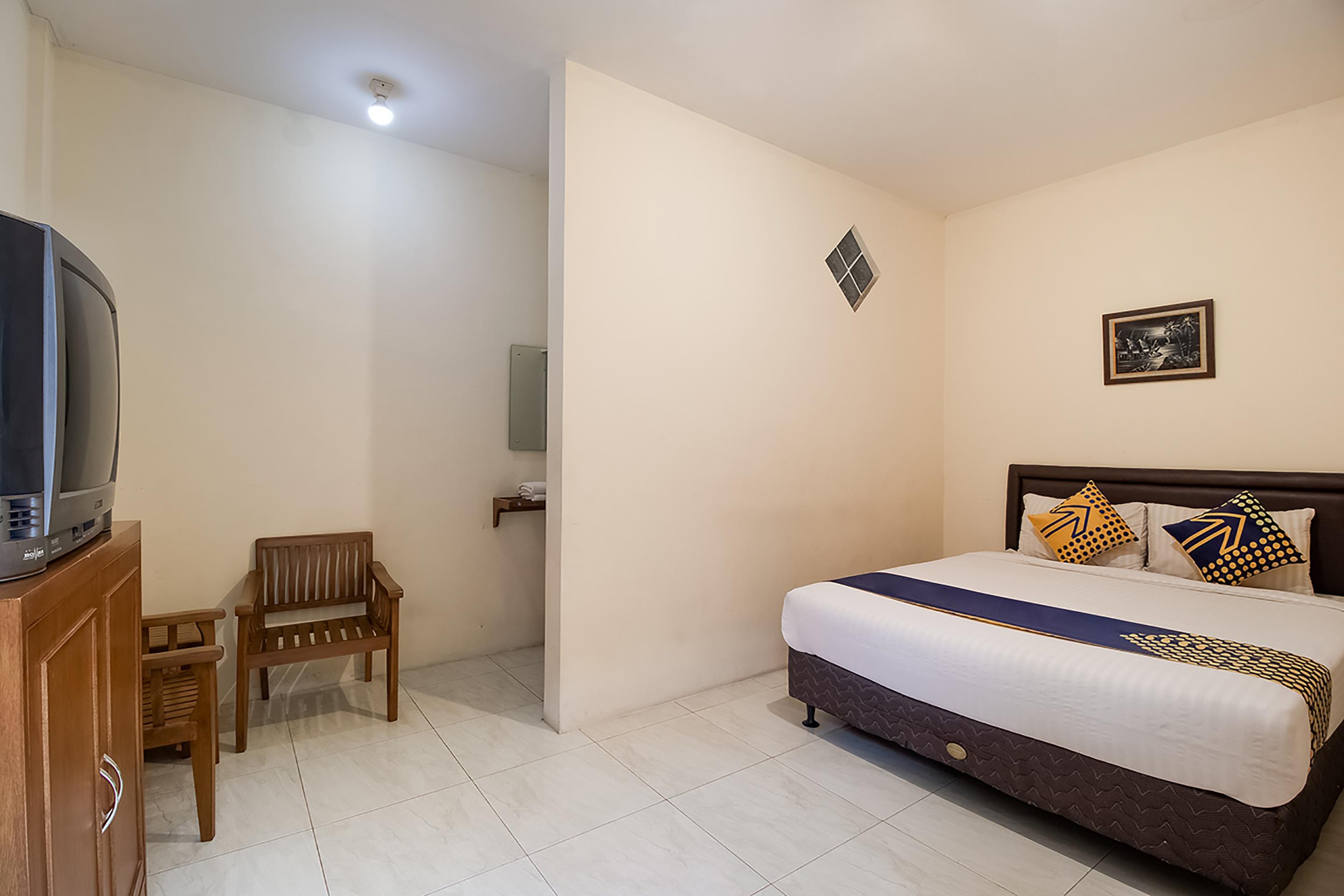 Reddoorz Near Alun Alun Cianjur Hotel Exterior photo