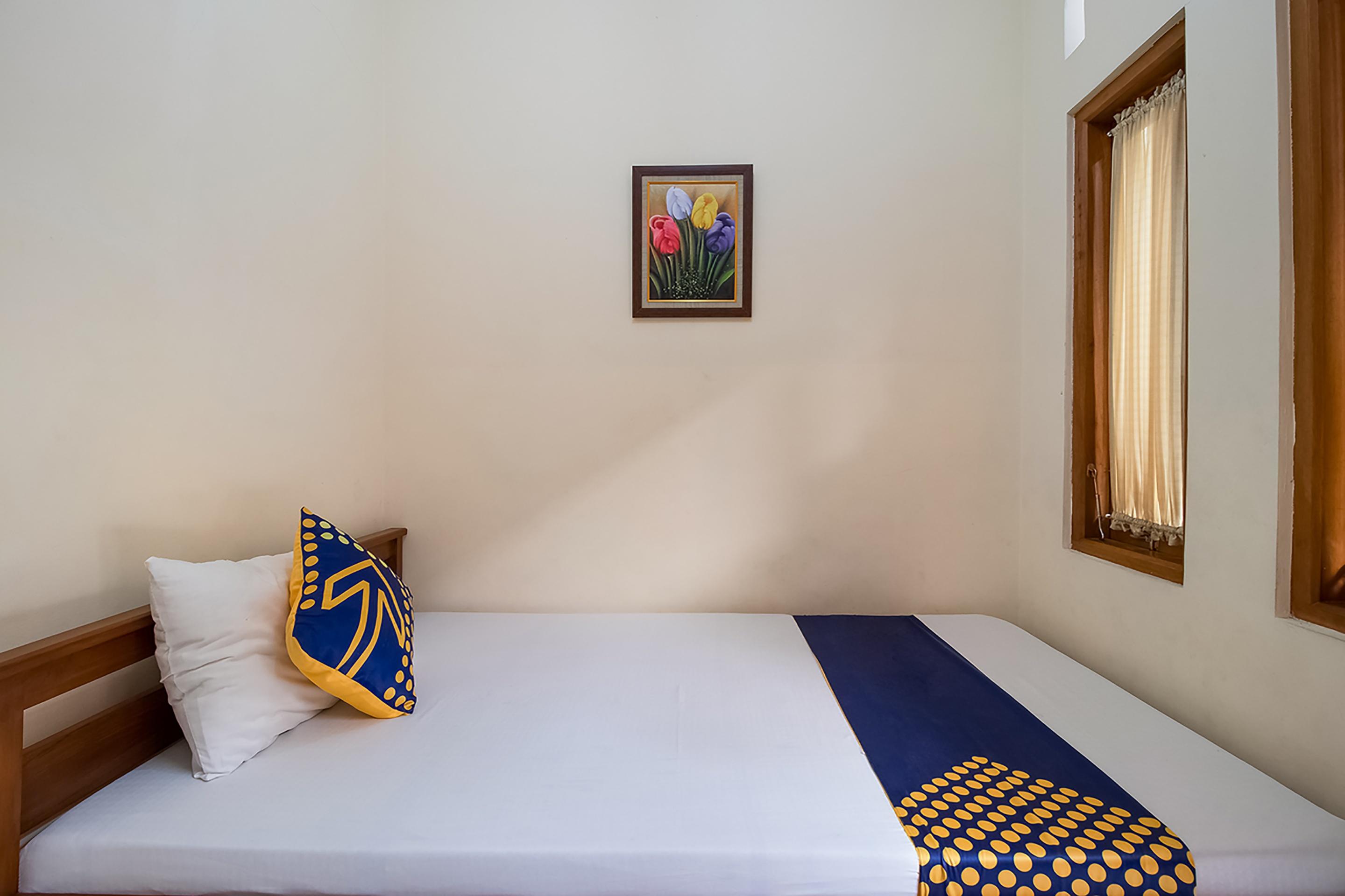 Reddoorz Near Alun Alun Cianjur Hotel Exterior photo